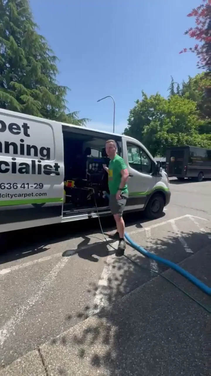 Video preview of a commercial carpet cleaning project